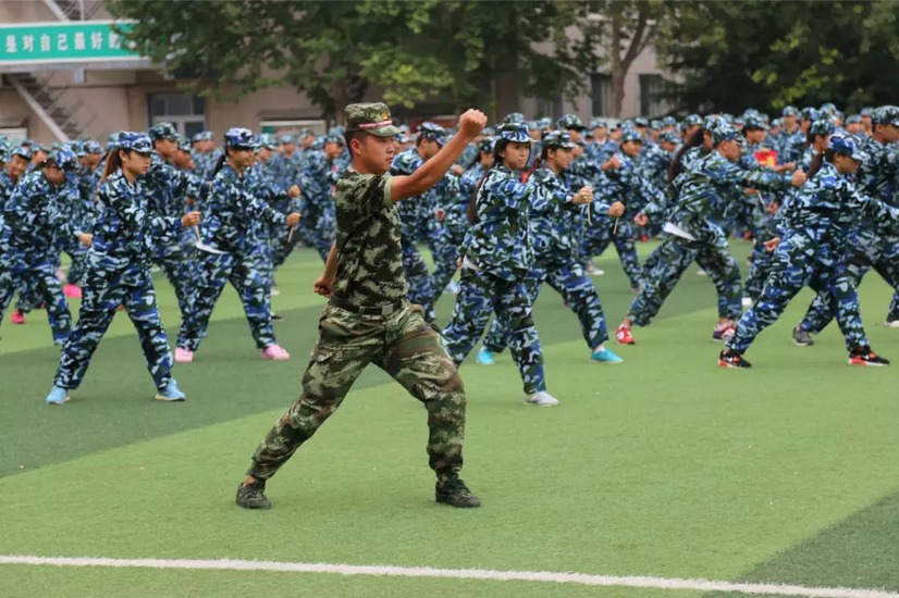 石家庄铁路学校2015年秋季新生军训