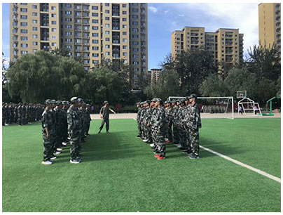 铁路技校新生军训