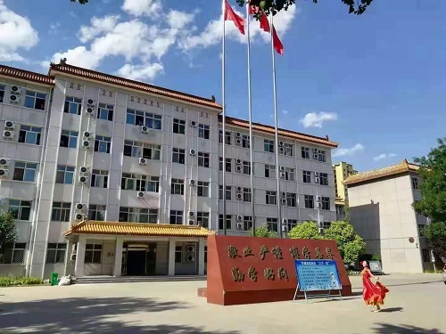 中专和高中毕业证一样吗？学历都认可吗